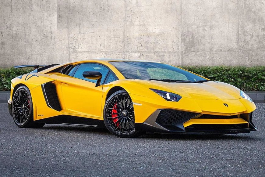 Lamborghini Aventador LP750-4 SV