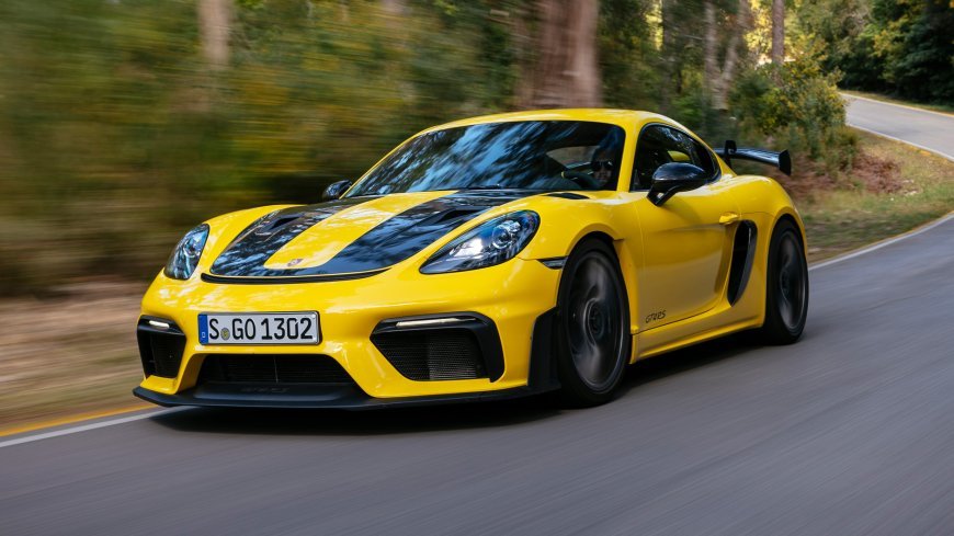 Porsche 718 Cayman GT4 RS