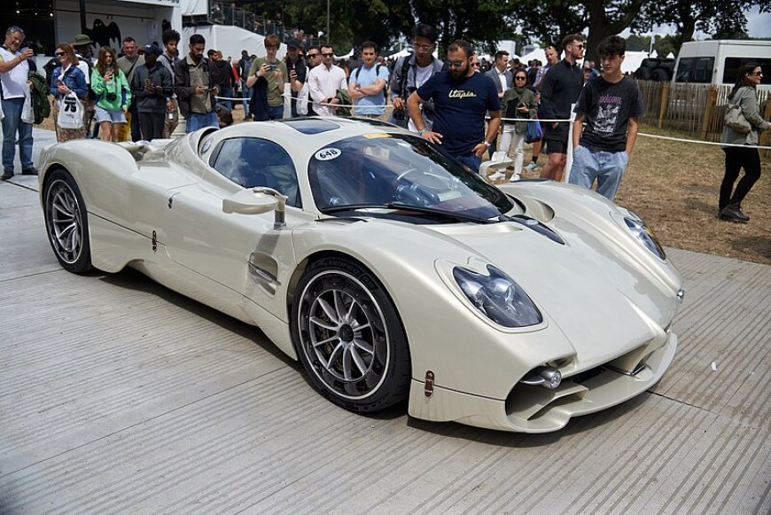 Pagani Utopia