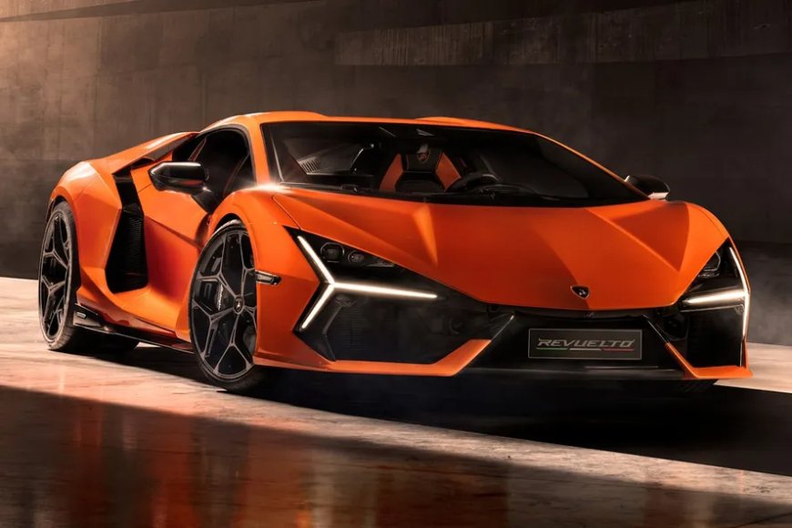 Lamborghini Revuelto